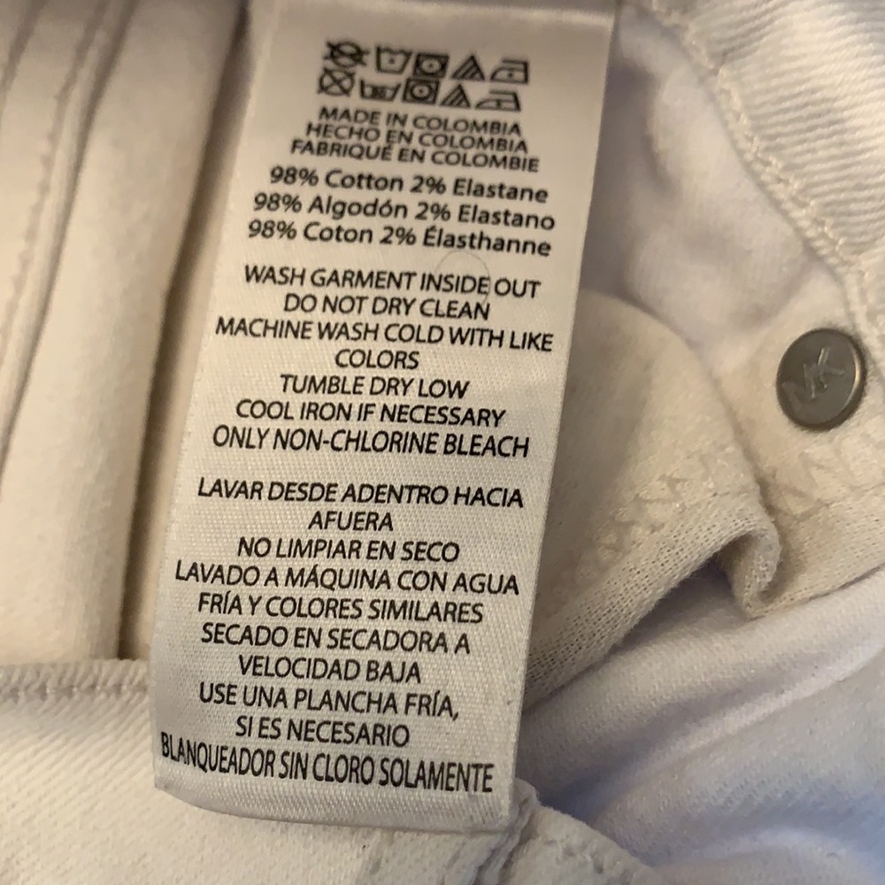 Michael kors slim fit Jeans for women. - Picture 7 of 15